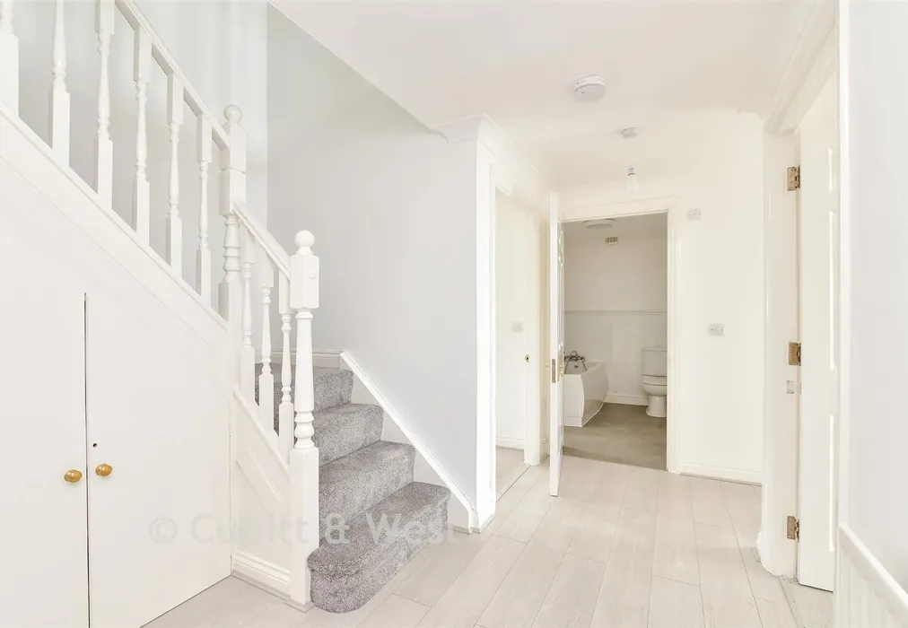 Entrance Hall - The Strand, Brighton Marina Village, Brighton, East Sussex - Wards of Kent