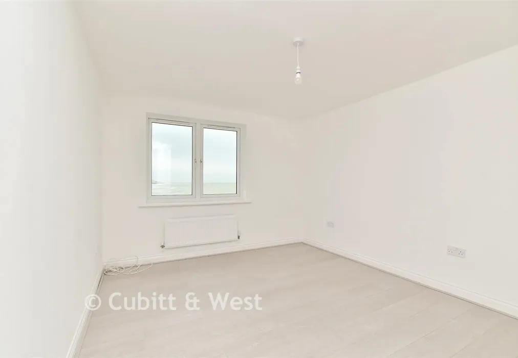 Bedroom 2 - The Strand, Brighton Marina Village, Brighton, East Sussex - Wards of Kent