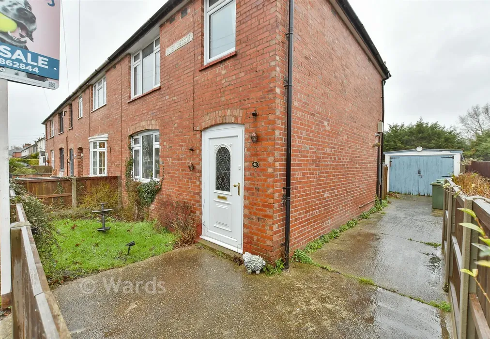 Driveway/Parking - Oliver Crescent, Farningham, Dartford, Kent - Wards of Kent