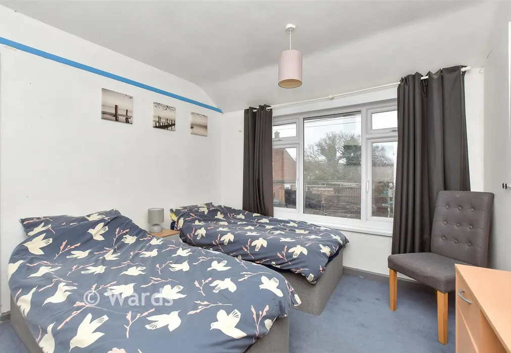 Bedroom 1 - Oliver Crescent, Farningham, Dartford, Kent - Wards of Kent