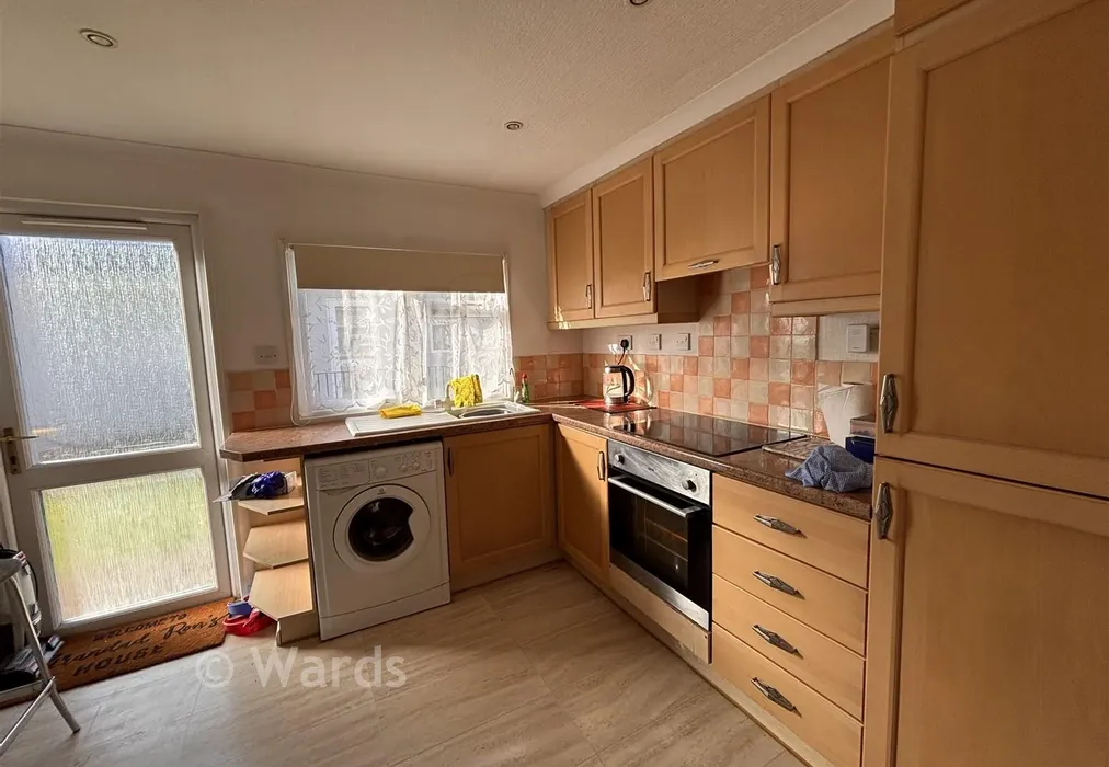 Kitchen - London Road, West Kingsdown, Sevenoaks, Kent - Wards of Kent