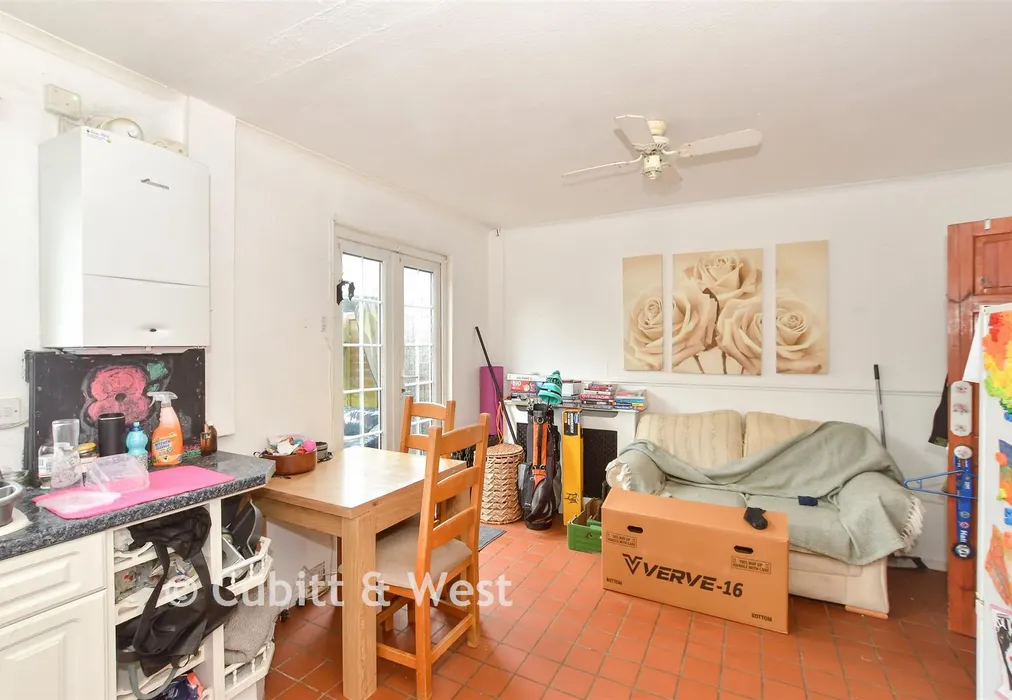 Kitchen/Dining Room - Grove Road, Lingfield, Surrey - Wards of Kent