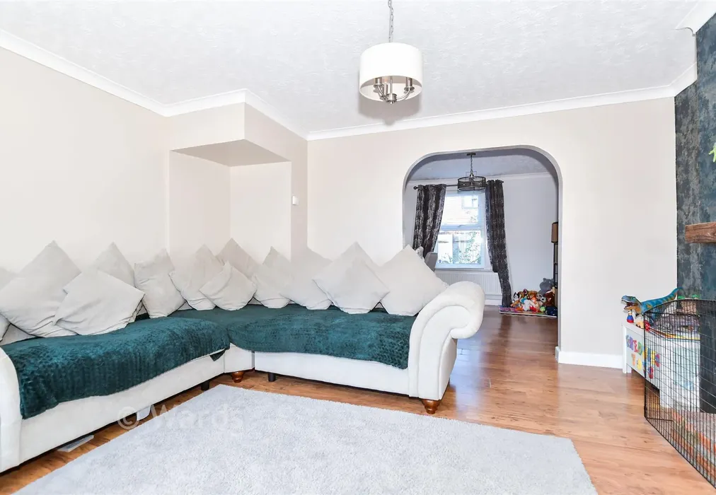Lounge - Birling Road, Snodland, Kent - Wards of Kent