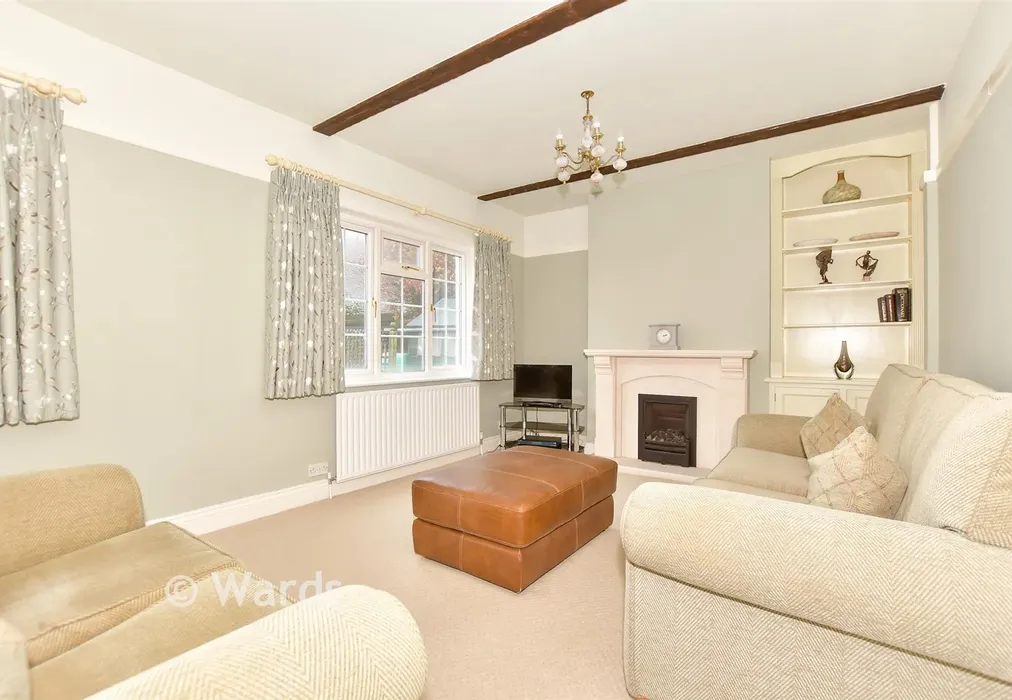 Lounge - Mill Lane, Hythe, Kent - Wards of Kent