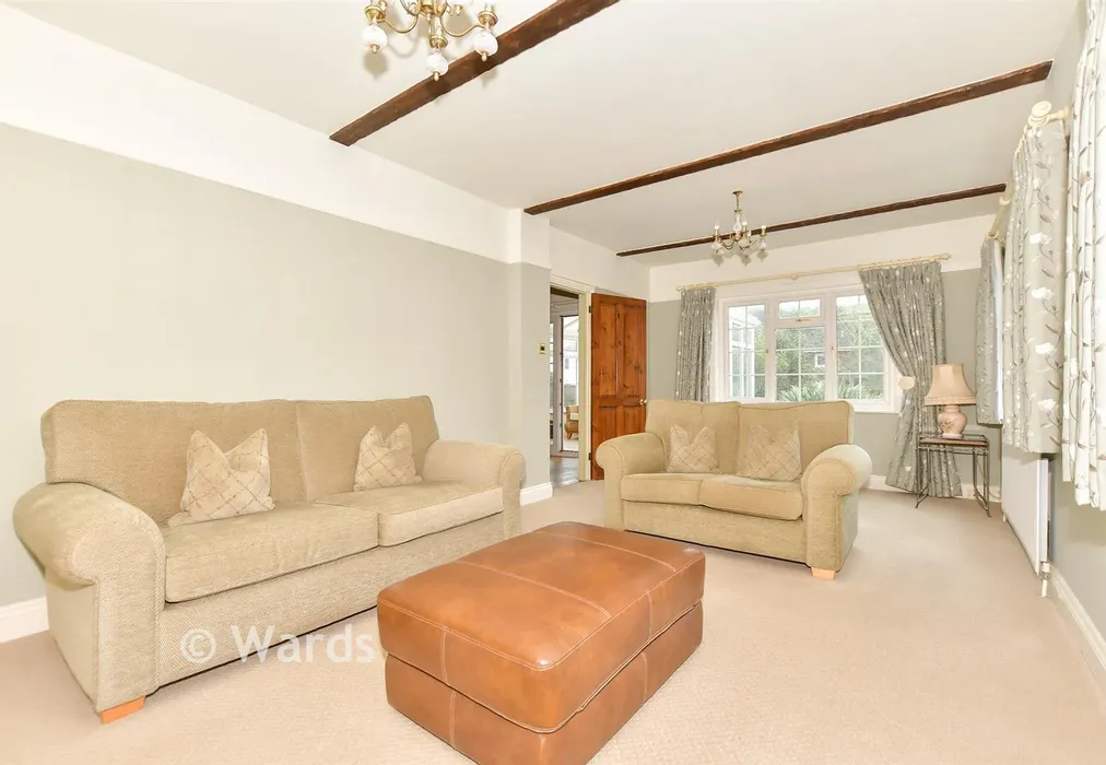 Lounge - Mill Lane, Hythe, Kent - Wards of Kent