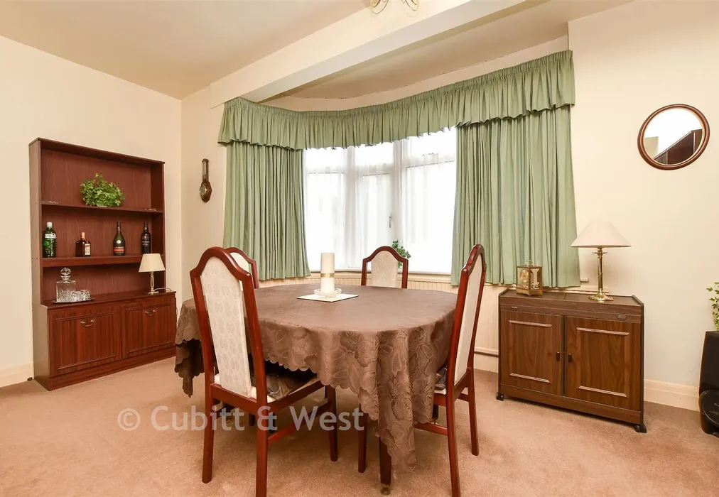 Dining Area - Orchard Way, Reigate, Surrey - Wards of Kent