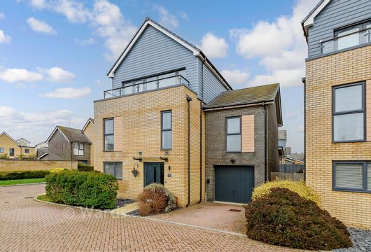 Firecrest Close, St Mary's Island, Chatham, Kent - Wards of Kent