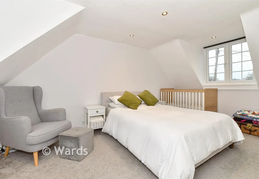 Bedroom 1 - Whetsted Road, Five Oak Green, Tonbridge, Kent - Wards of Kent