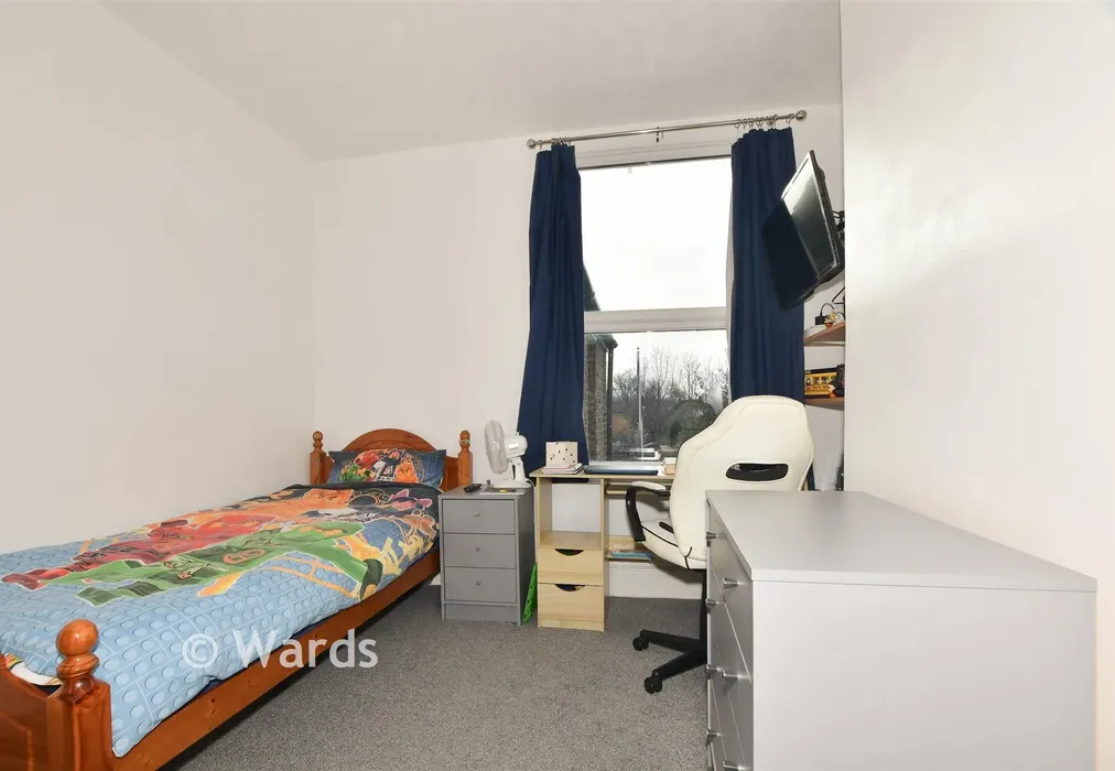 Bedroom 2 - Avenue Road, Herne Bay, Kent - Wards of Kent