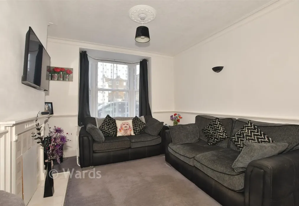 Lounge - Avenue Road, Herne Bay, Kent - Wards of Kent