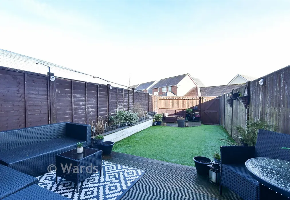Rear Garden - The Lakes, Larkfield, Aylesford, Kent - Wards of Kent