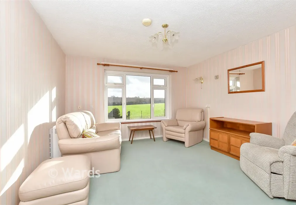 Lounge/Diner - Glebe Lane, Sittingbourne, Kent - Wards of Kent