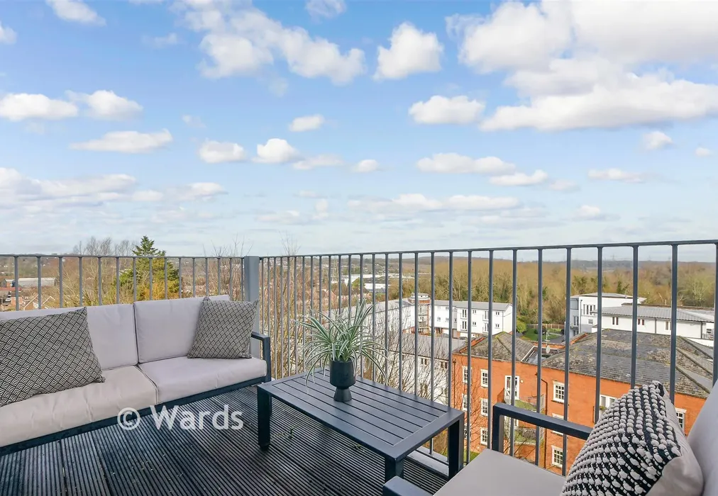Balcony / Terrace - Westwood Drive, Canterbury, Kent - Wards of Kent