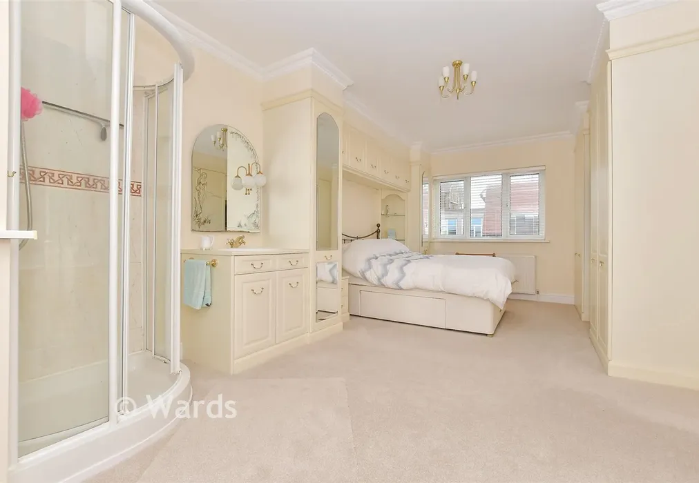 Bedroom 1 - Sandown Road, Deal, Kent - Wards of Kent