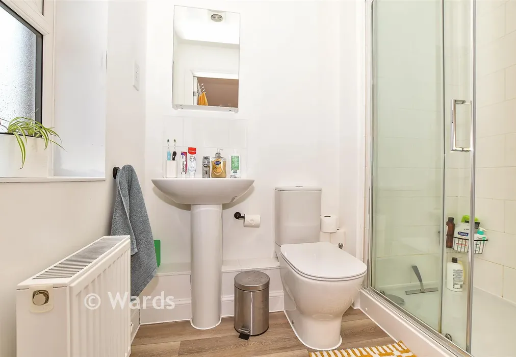 En-Suite Shower Room - Gurr Close, Staplehurst, Tonbridge, Kent - Wards of Kent