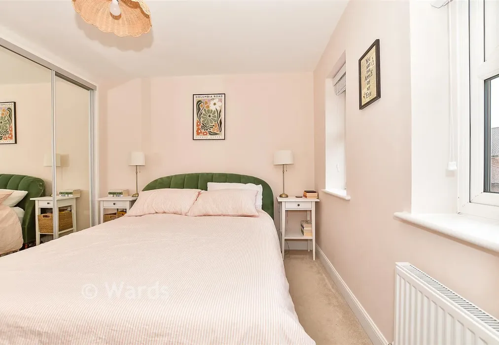 Bedroom 1 - Gurr Close, Staplehurst, Tonbridge, Kent - Wards of Kent
