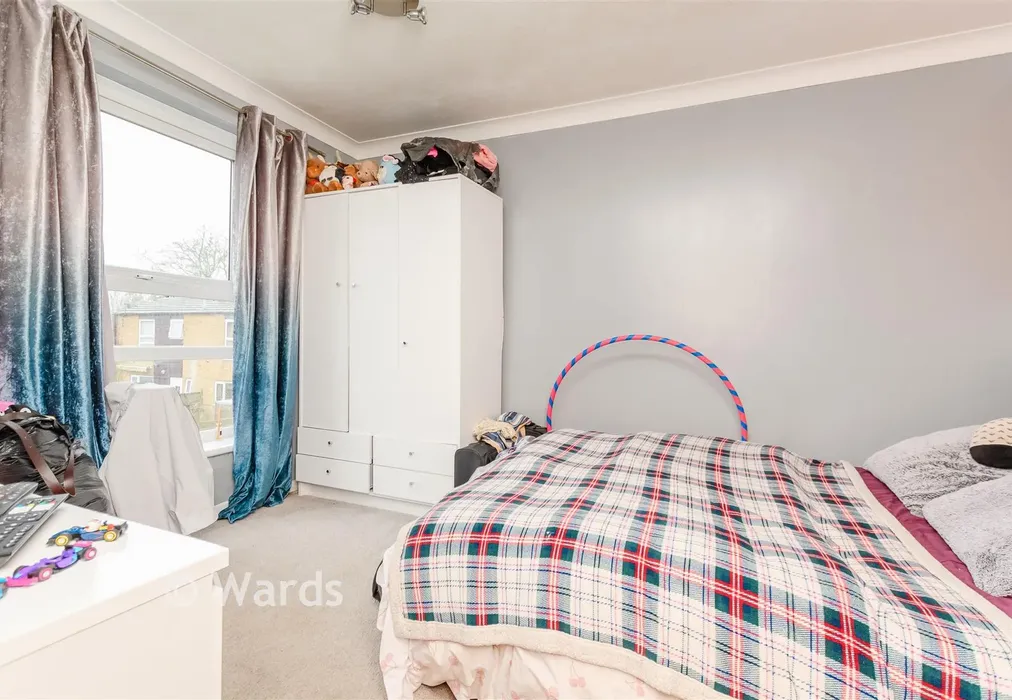 Bedroom 2 - Foxbury, New Ash Green, Longfield, Kent - Wards of Kent