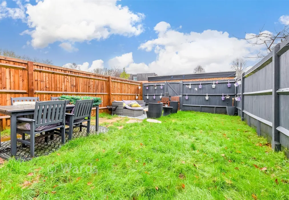 Rear Garden - Foxbury, New Ash Green, Longfield, Kent - Wards of Kent