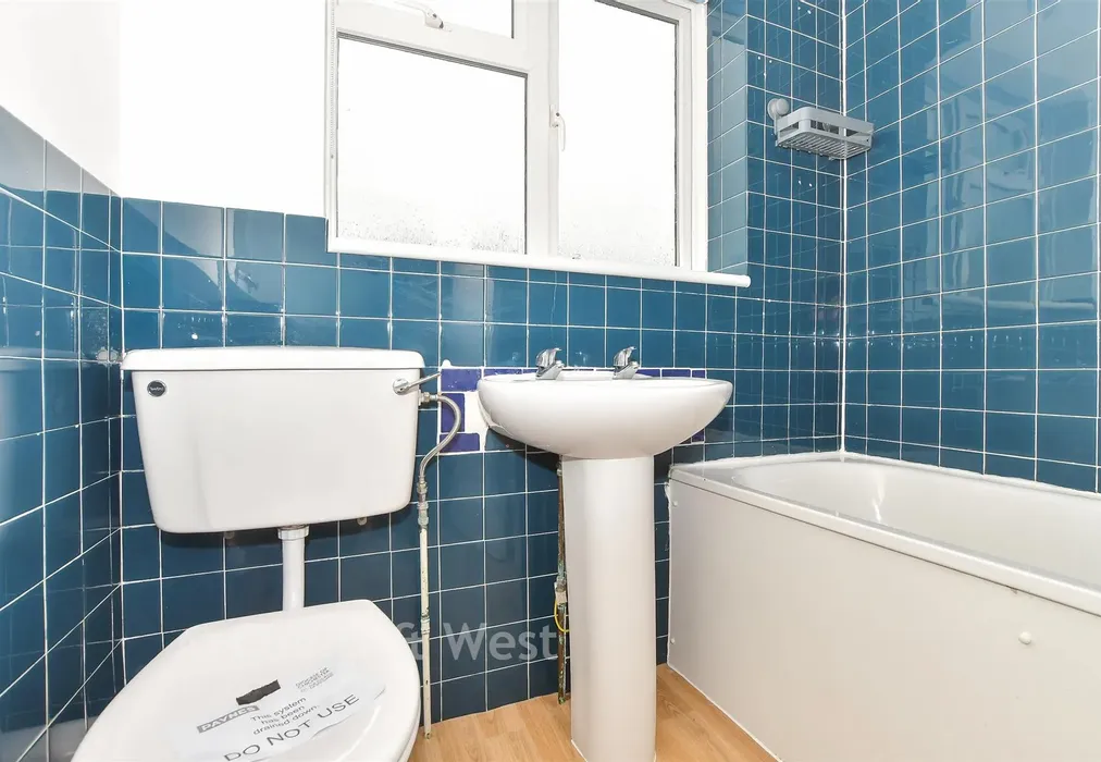 Bathroom - Sycamore Close, Woodingdean, Brighton, East Sussex - Wards of Kent