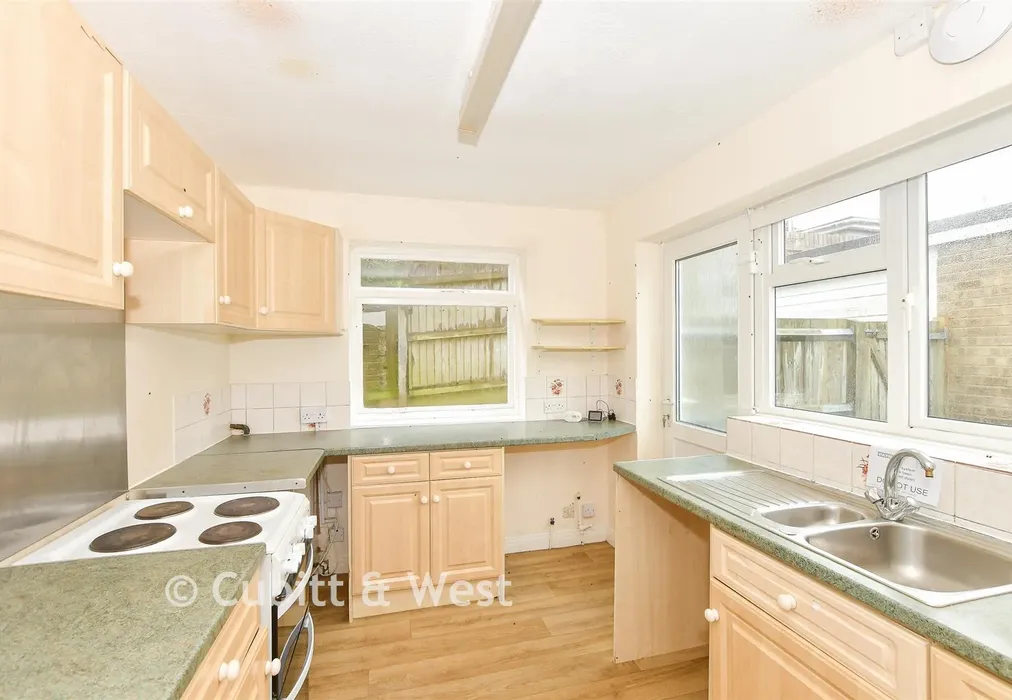 Kitchen - Sycamore Close, Woodingdean, Brighton, East Sussex - Wards of Kent