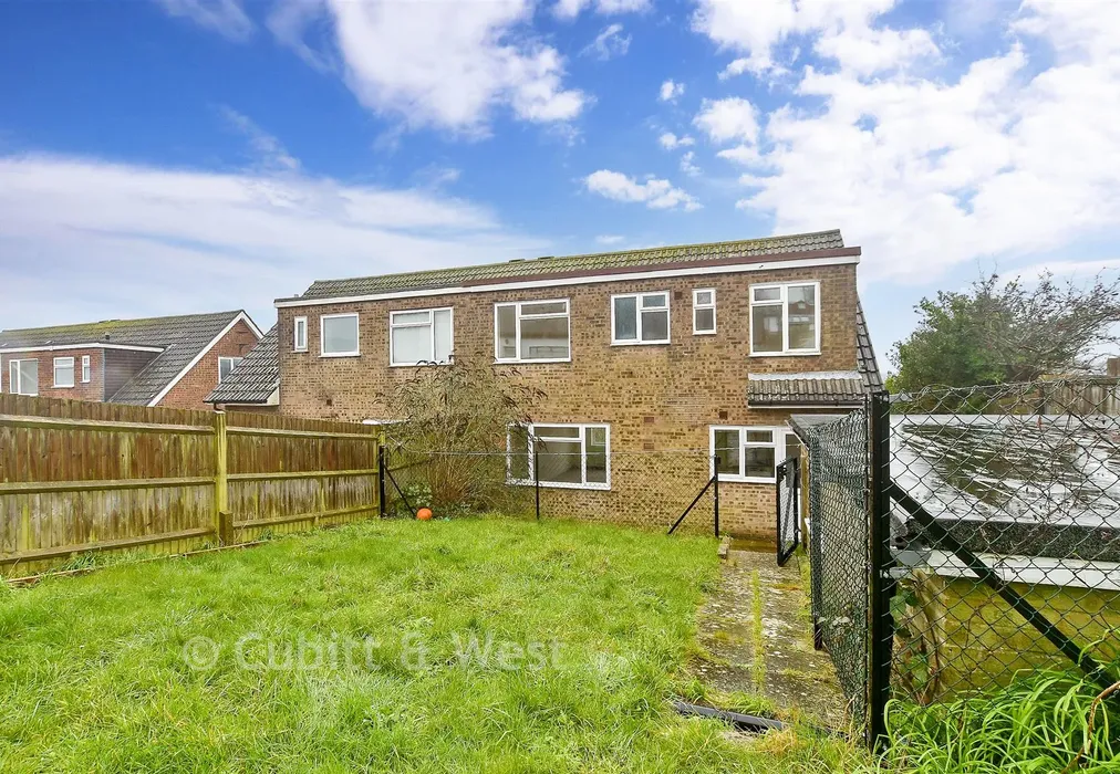 Rear Garden - Sycamore Close, Woodingdean, Brighton, East Sussex - Wards of Kent