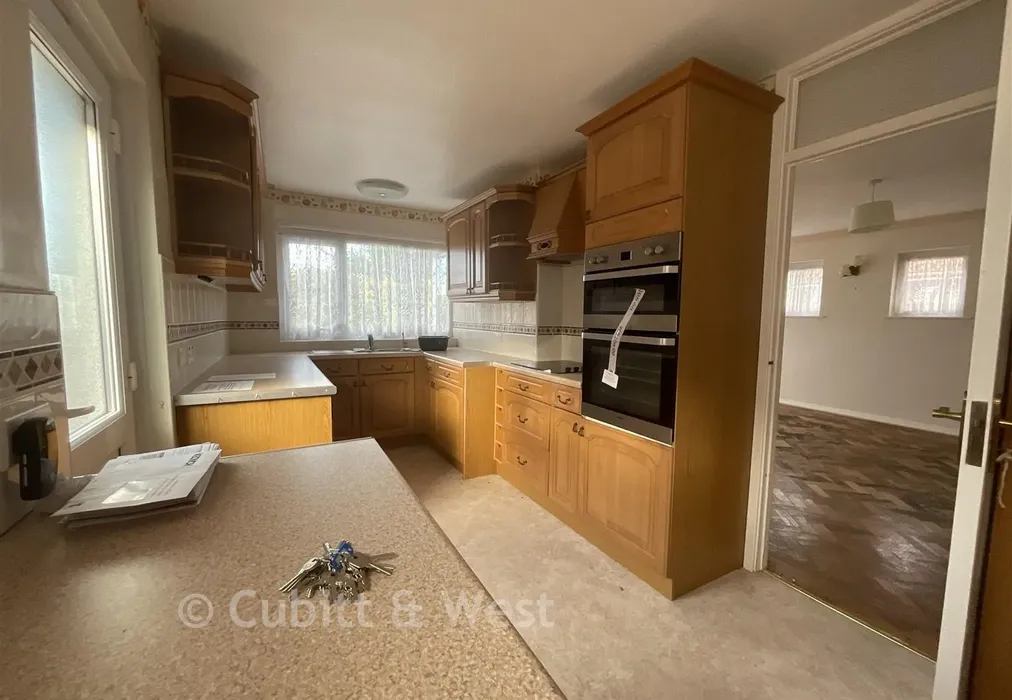 Kitchen - Kingsmead Gardens, Bognor Regis, West Sussex - Wards of Kent
