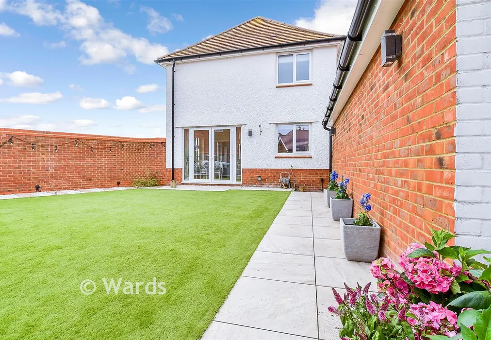 Rear Elevation - Great Threads, Staplehurst, Kent - Wards of Kent