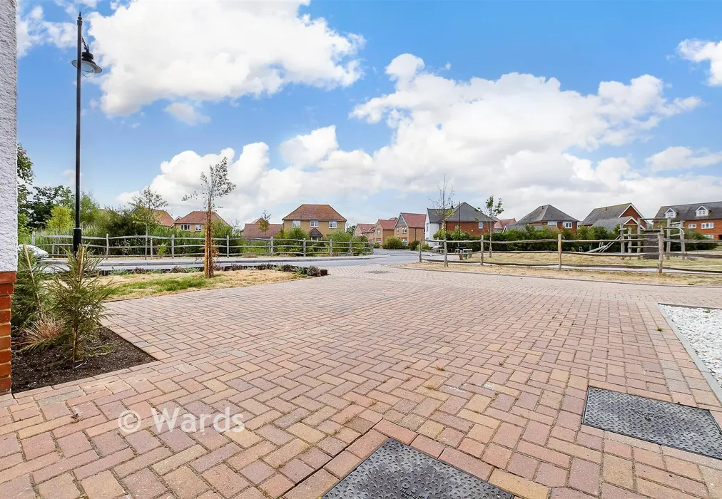 Driveway/Parking - Great Threads, Staplehurst, Kent - Wards of Kent