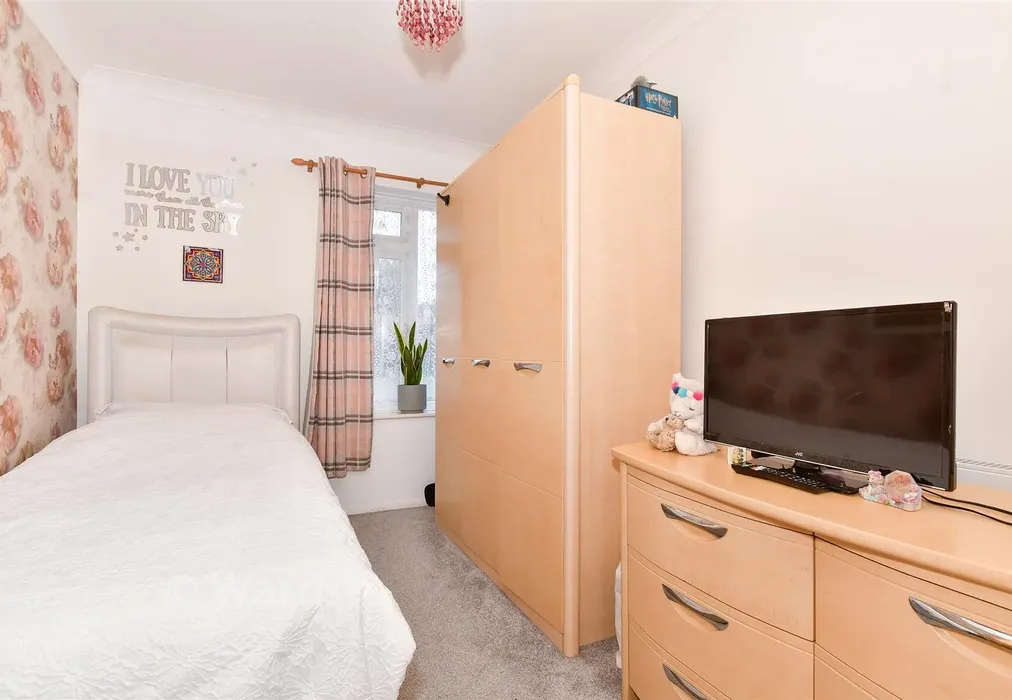 Bedroom 3 - Nursery Avenue, Bearsted, Maidstone, Kent - Wards of Kent