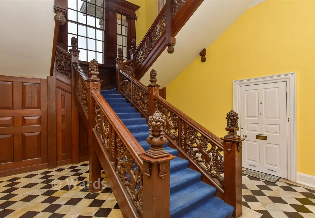 Internal Feature - Lees Court Road, Sheldwich, Faversham, Kent - Wards of Kent