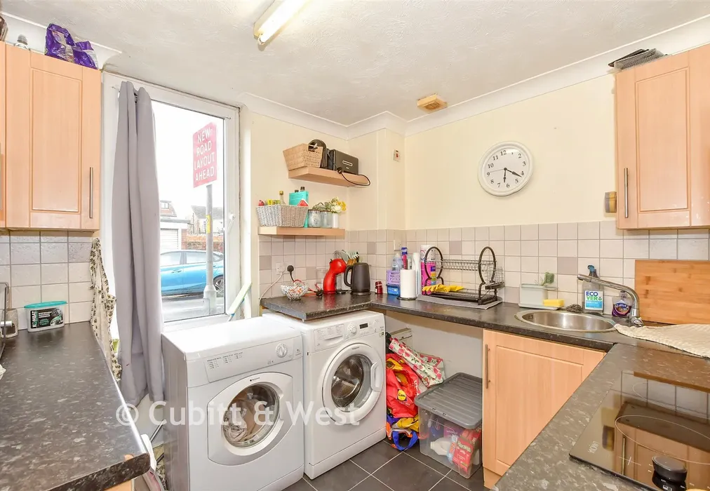 Kitchen - Tangier Road, Portsmouth, Hampshire - Wards of Kent