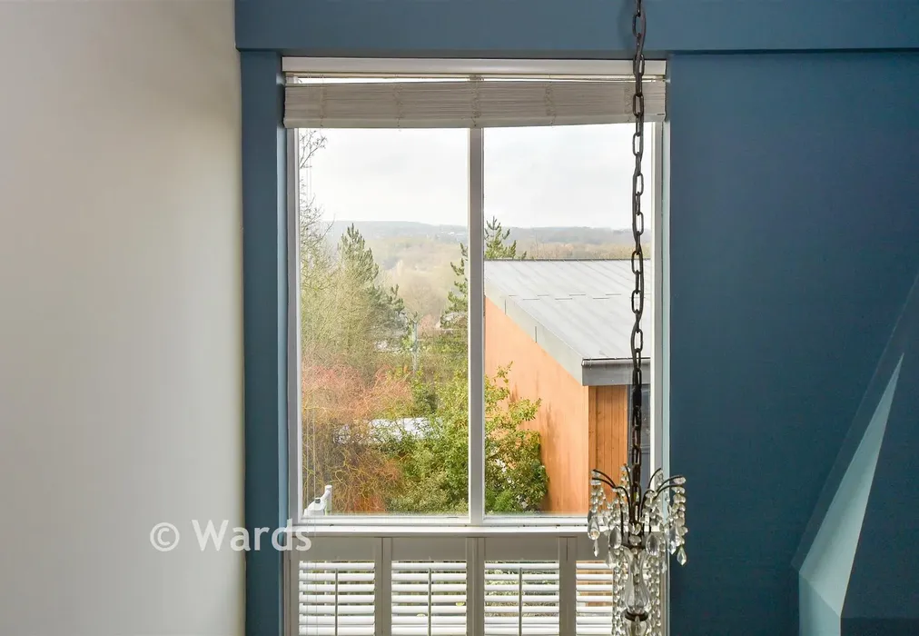 Internal Lifestyle Photograph - Sandling Lane, Penenden Heath, Maidstone, Kent - Wards of Kent