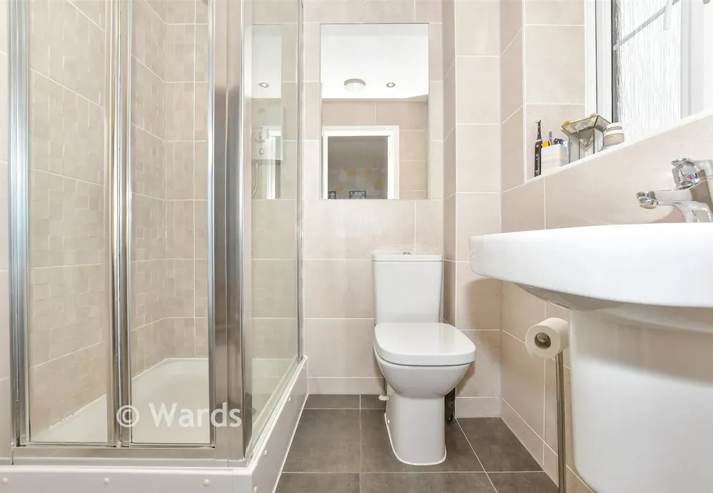 En-Suite Shower Room - Coleman Way, Langley, Maidstone, Kent - Wards of Kent