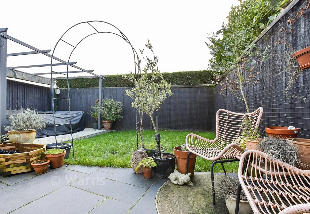 Patio / Decking - Burdens, Headcorn, Ashford, Kent - Wards of Kent