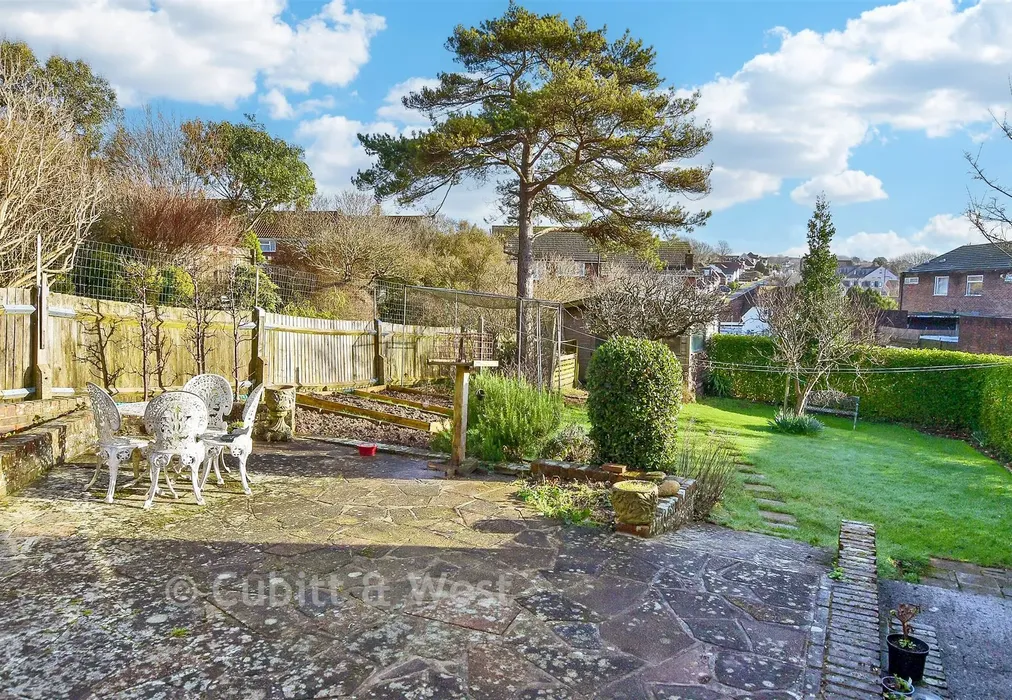 Rear Garden - Falmer Road, Woodingdean, Brighton, East Sussex - Wards of Kent