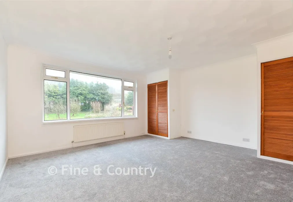 Bedroom 1 - Boyke Lane, Rhodes Minnis, Canterbury, Kent - Wards of Kent