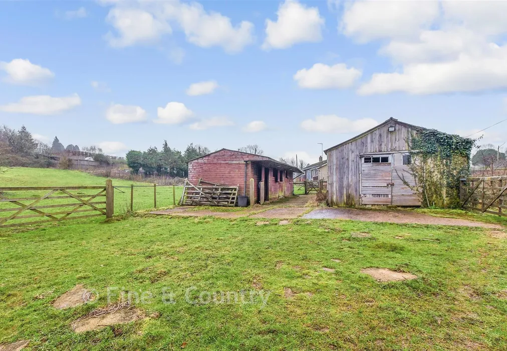 Workshop/Outbuildings - Boyke Lane, Rhodes Minnis, Canterbury, Kent - Wards of Kent