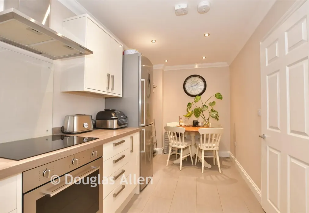Kitchen/ Dining Room - Elverston Side, Laindon, Basildon, Essex - Wards of Kent