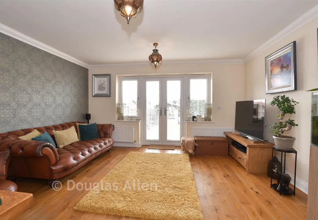 Lounge - Elverston Side, Laindon, Basildon, Essex - Wards of Kent
