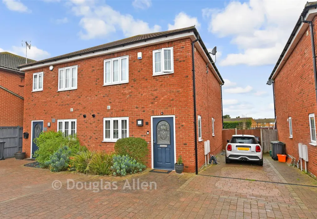 External (Web) - Elverston Side, Laindon, Basildon, Essex - Wards of Kent