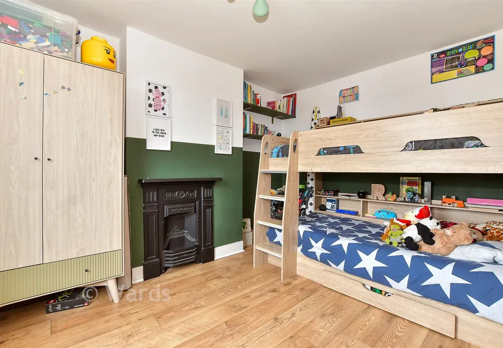 Bedroom 2 - Park View Terrace, Tenterden, Kent - Wards of Kent