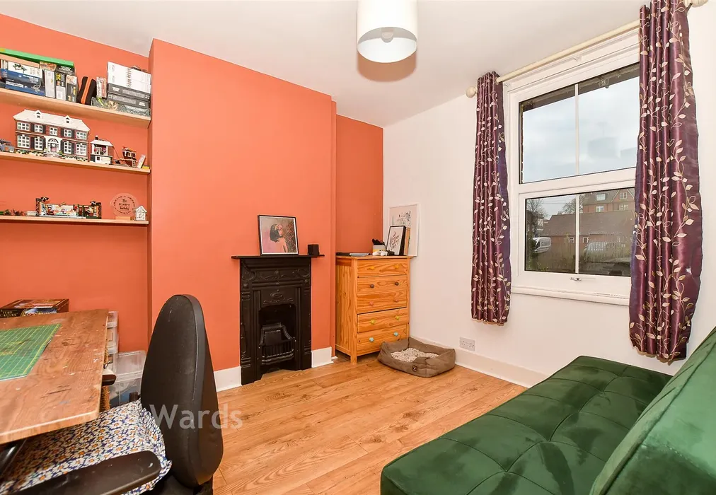 Bedroom 3 - Park View Terrace, Tenterden, Kent - Wards of Kent