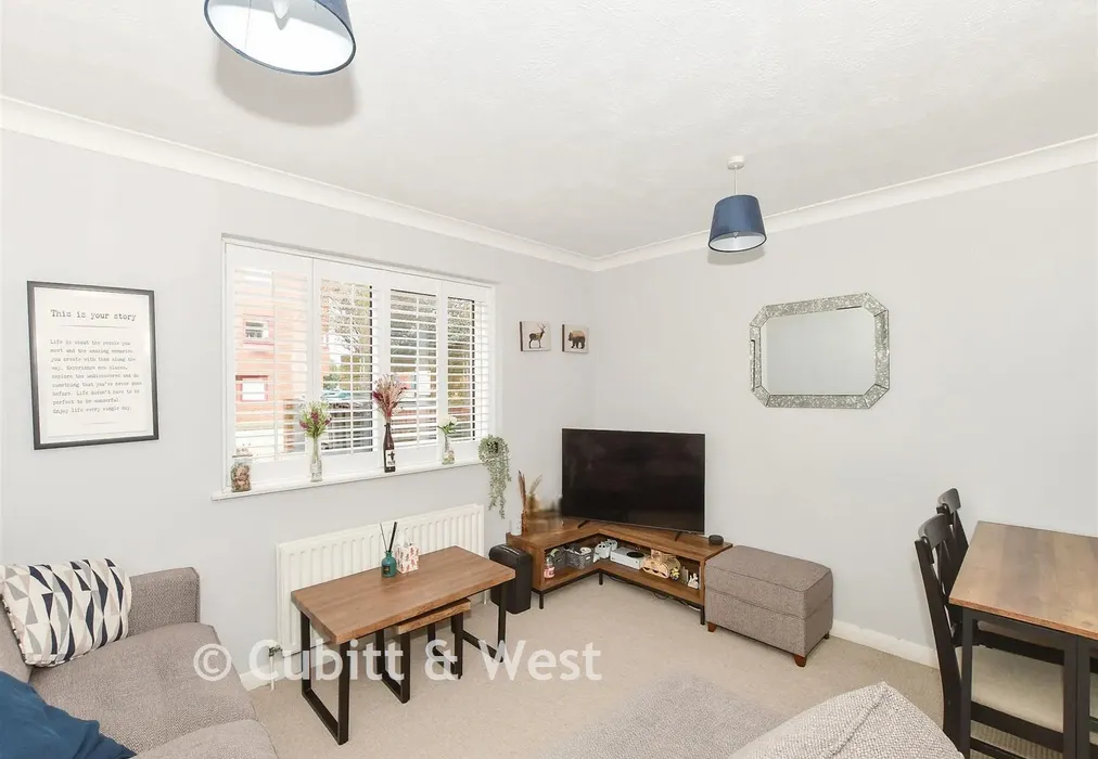 Lounge/Dining Room. - Franklynn Road, Haywards Heath, West Sussex - Wards of Kent