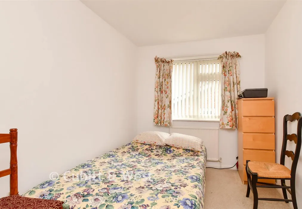 Bedroom 3 - Coombe Vale, Brighton, East Sussex - Wards of Kent