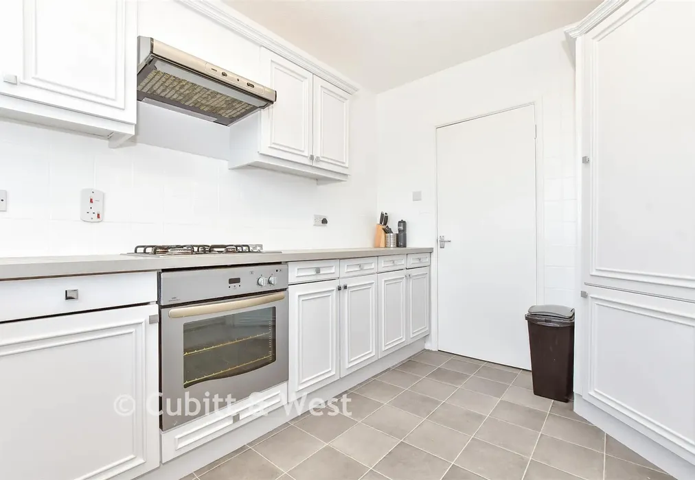 Kitchen - Hendon Avenue, Rustington, West Sussex - Wards of Kent