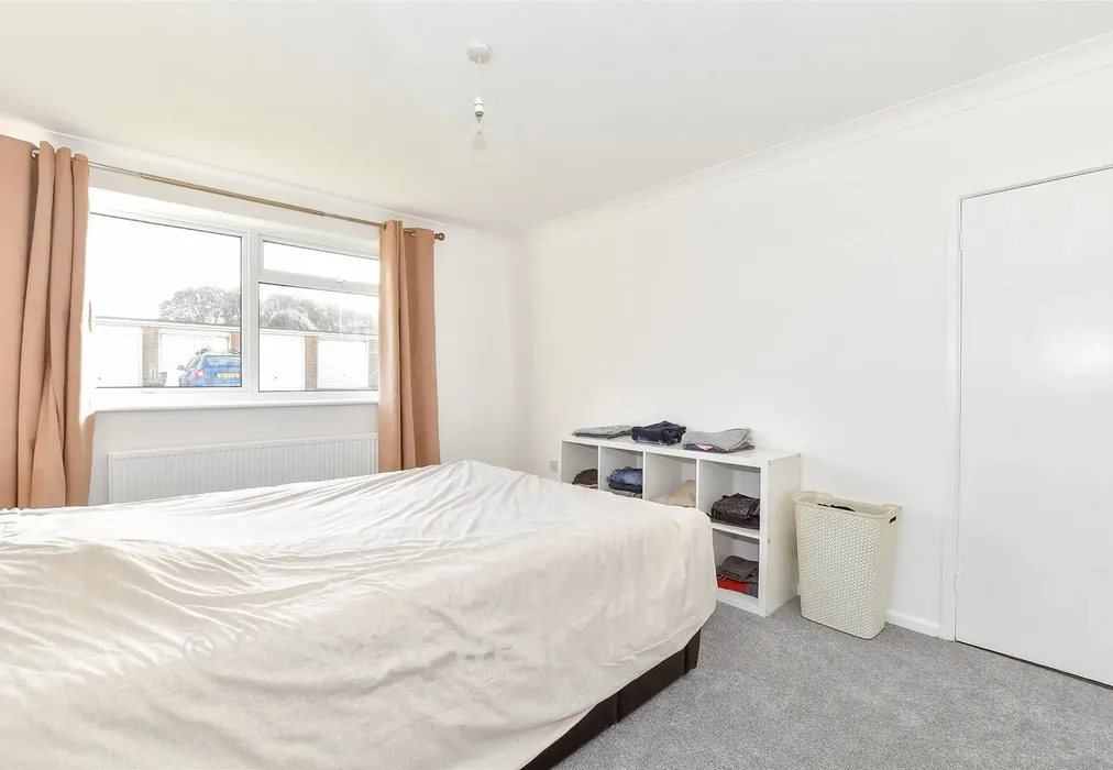 Bedroom 1 - Hendon Avenue, Rustington, West Sussex - Wards of Kent