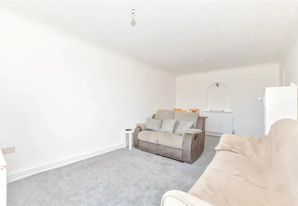 Lounge - Hendon Avenue, Rustington, West Sussex - Wards of Kent