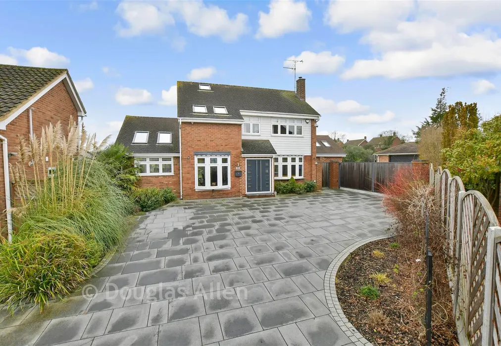 External (Web) - Curlew Crescent, Basildon, Essex - Wards of Kent