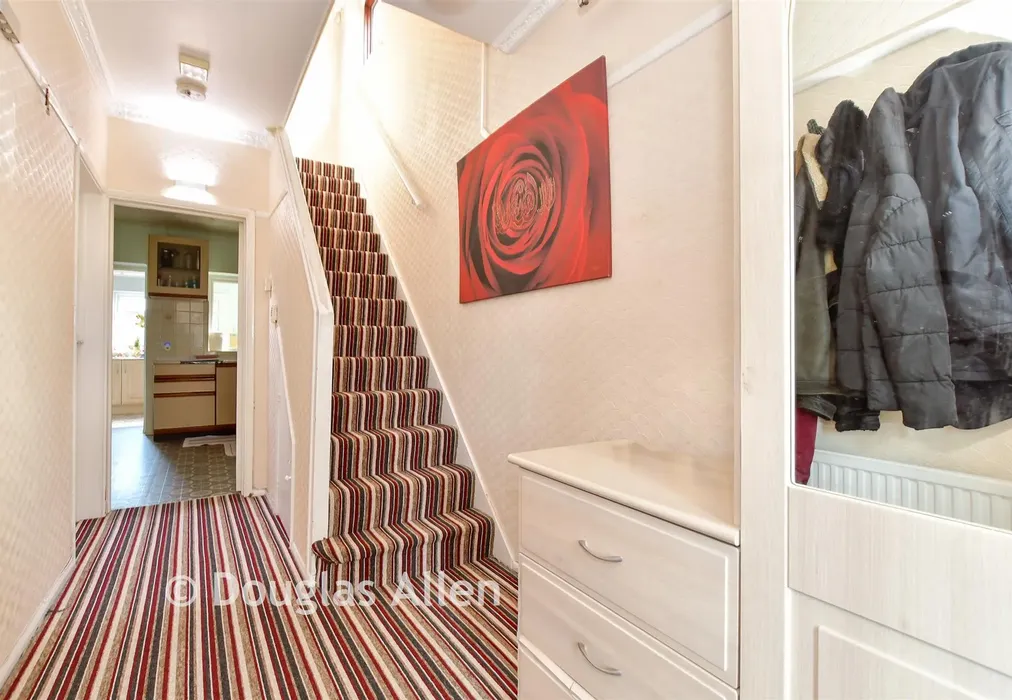Hallway - Chadwell Heath Lane, Chadwell Heath, Essex - Wards of Kent