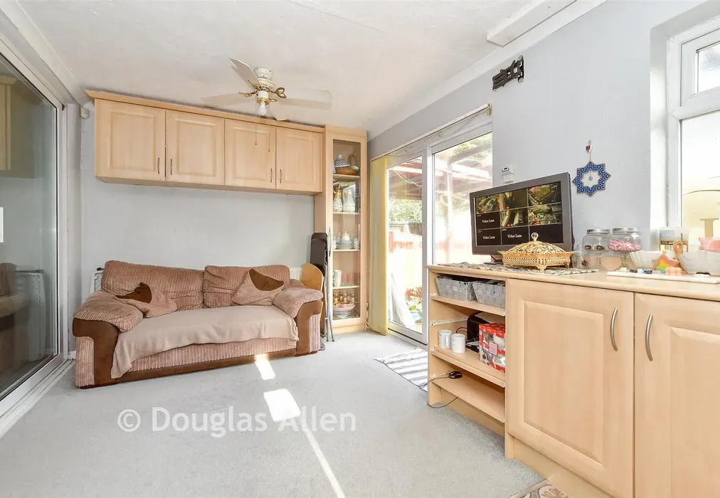 Family Room - Chadwell Heath Lane, Chadwell Heath, Essex - Wards of Kent